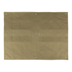101 INC Patch Wall espositore in velcro per patch con  occhielli  per il fissaggio a parete ideale per organizzare ed esporre collezioni di patch