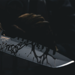 Extrema Ratio Harpoon F EVO Limited Edition: Coltello a lama fissa tattico in serie limitata di 150 esemplari. Lama in acciaio N690 con seghettatura dorsale. Impugnatura ergonomica in G10 e fodero tecnico incluso. Pezzo da collezione per professionisti e appassionati.