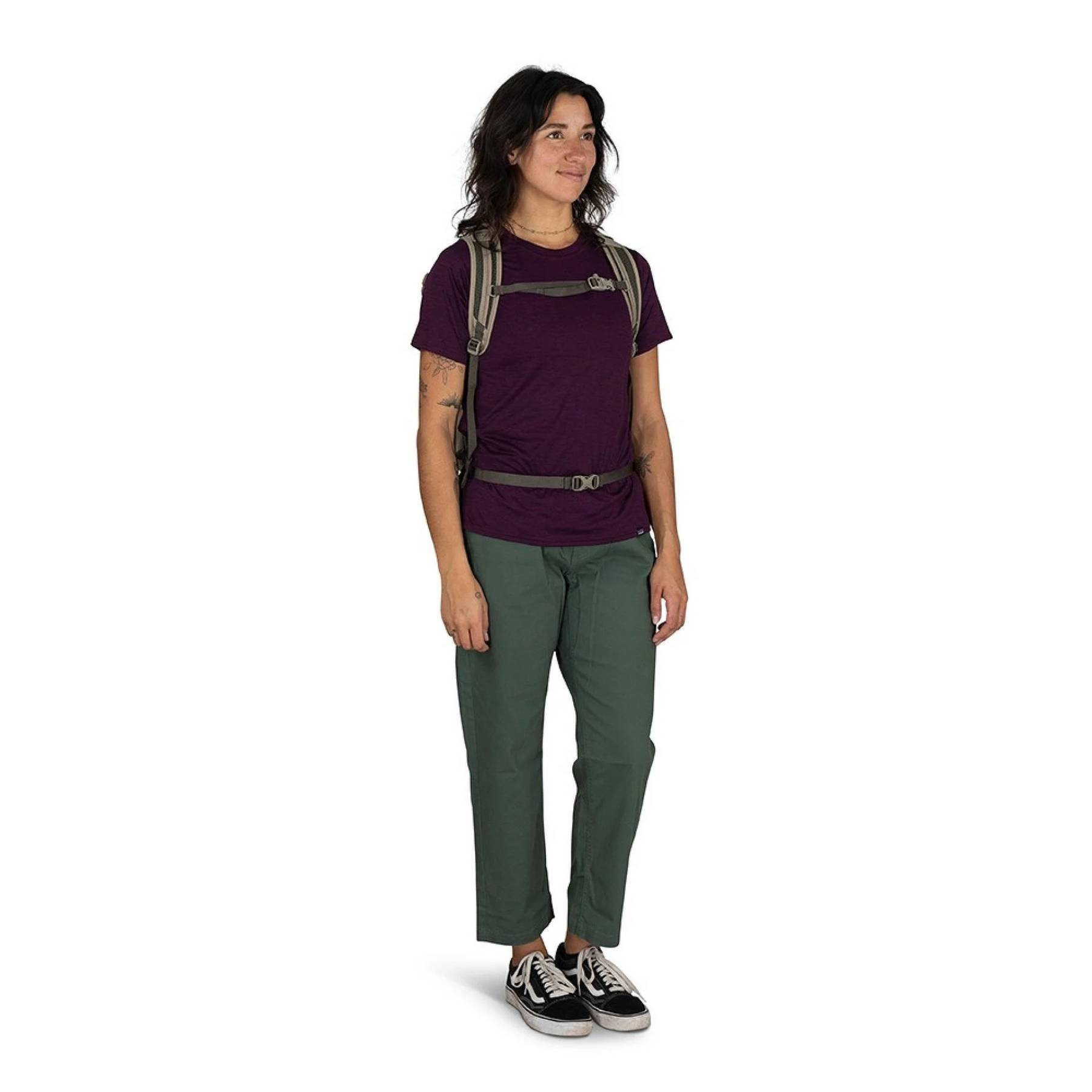 Zaino Osprey Daylite da 13 litri, compatto e leggero con spallacci imbottiti e traspiranti, doppio scomparto con zip e cinturino pettorale, ideale per escursioni, viaggi e uso quotidiano, su backpacco.it