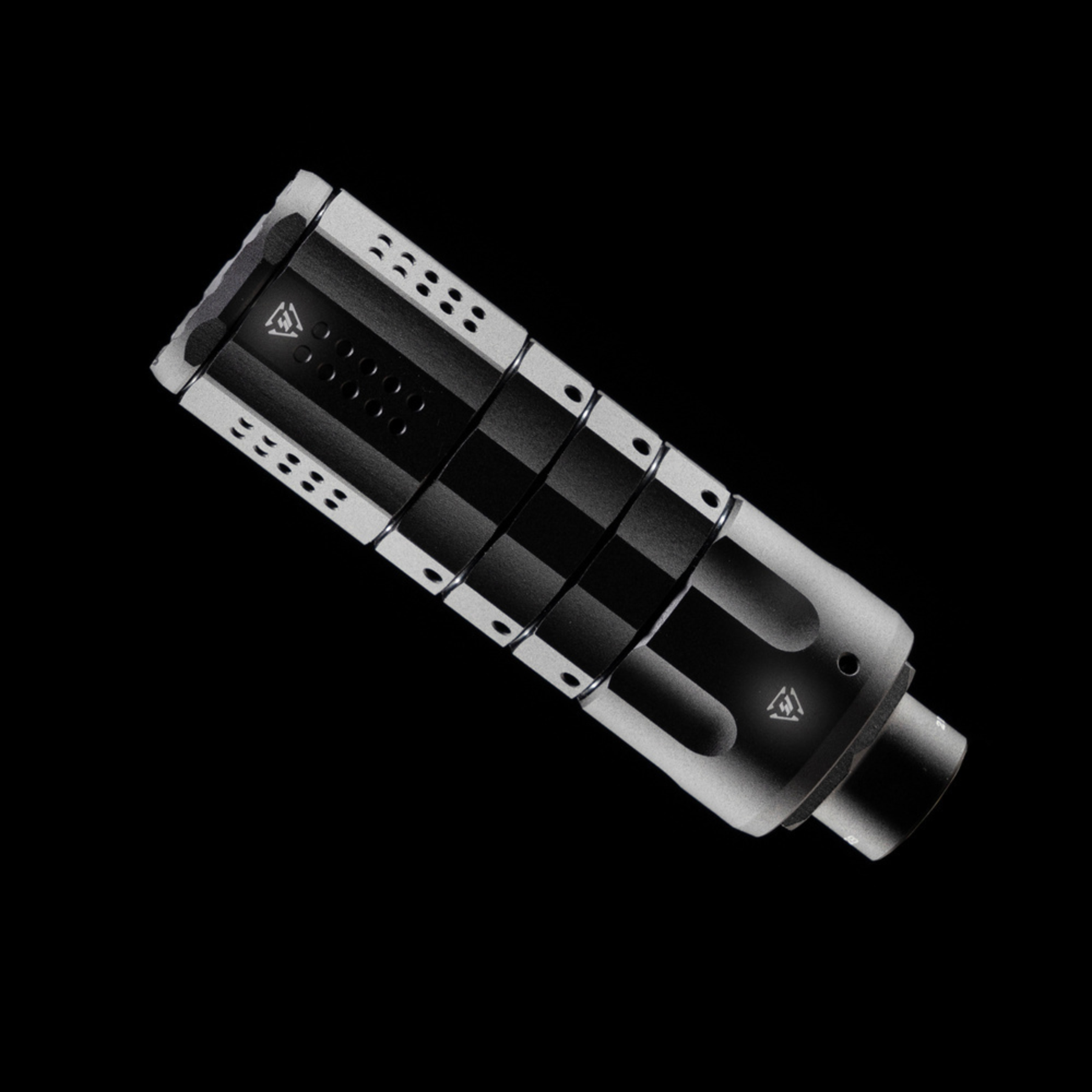 compensatore strike industries per pistola calibro 9mm accessorio tattico grigio metallo per riduzione rinculo e controllo volata