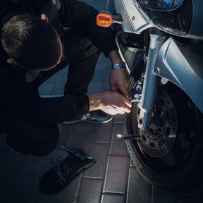 ARMYTEK | WIZARD C2 PRO - Torcia frontale / palmare - BackPacco - BP-ARMYTEK-F08701PC