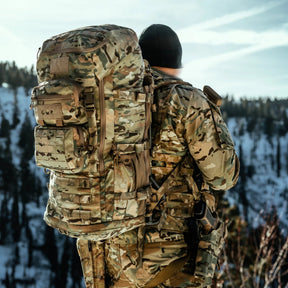 Eberlestock Mission Ruck zaino tattico militare da 79.22 litri con sistema MOLLE e tasche modulari frontali e laterali, FUNZIONA ESCLUSIVAMENTE CON IL TELAIO MISSION EMOD. Caratterizzato da cinghie di compressione e pannello in velcro per patch, ideale per escursioni tecniche, trekking intensivo e utilizzi operativi professionali.