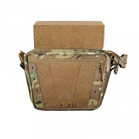 Pentagon Amina Dangler Pouch marsupio tattico multifunzione e tasca dangler per gilet portapiastre con pannello frontale a strappo per patch, fori di drenaggio e cinghia regolabile con fibbia a sgancio rapido per uso EDC e outdoor.