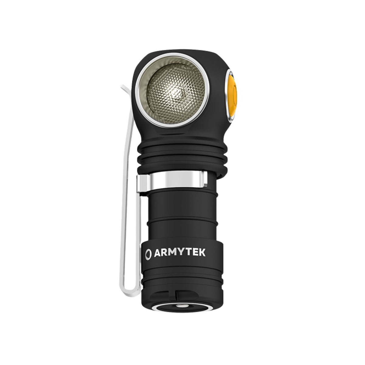 Armytek Wizard C1 Pro. Torcia multiuso angolare compatta con ottica a nido d'ape per un raggio luminoso ampio e diffuso. Corpo in alluminio con finitura nera opaca, clip in acciaio e pulsante di comando laterale giallo. Dotata di sistema di ricarica magnetica sul tappo posteriore e progettata per l'utilizzo versatile come frontale o torcia EDC tascabile.