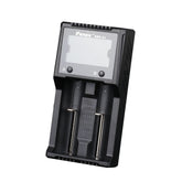 Fenix ARE-A2 caricabatterie intelligente a due slot con display LCD per batterie ricaricabili li-ion e ni-mh ideale per torce ed equipaggiamento tattico e outdoor