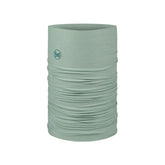 Buff CoolNet UV Neckwear Insect Shield Solid Seagrove Scaldacollo tubolare con tecnologia repellente per insetti integrata e protezione UPF 50. Realizzato in tessuto elastico ultra-leggero e traspirante con logo Buff. Ideale per escursioni in zone con presenza di zanzare e per il comfort outdoor.