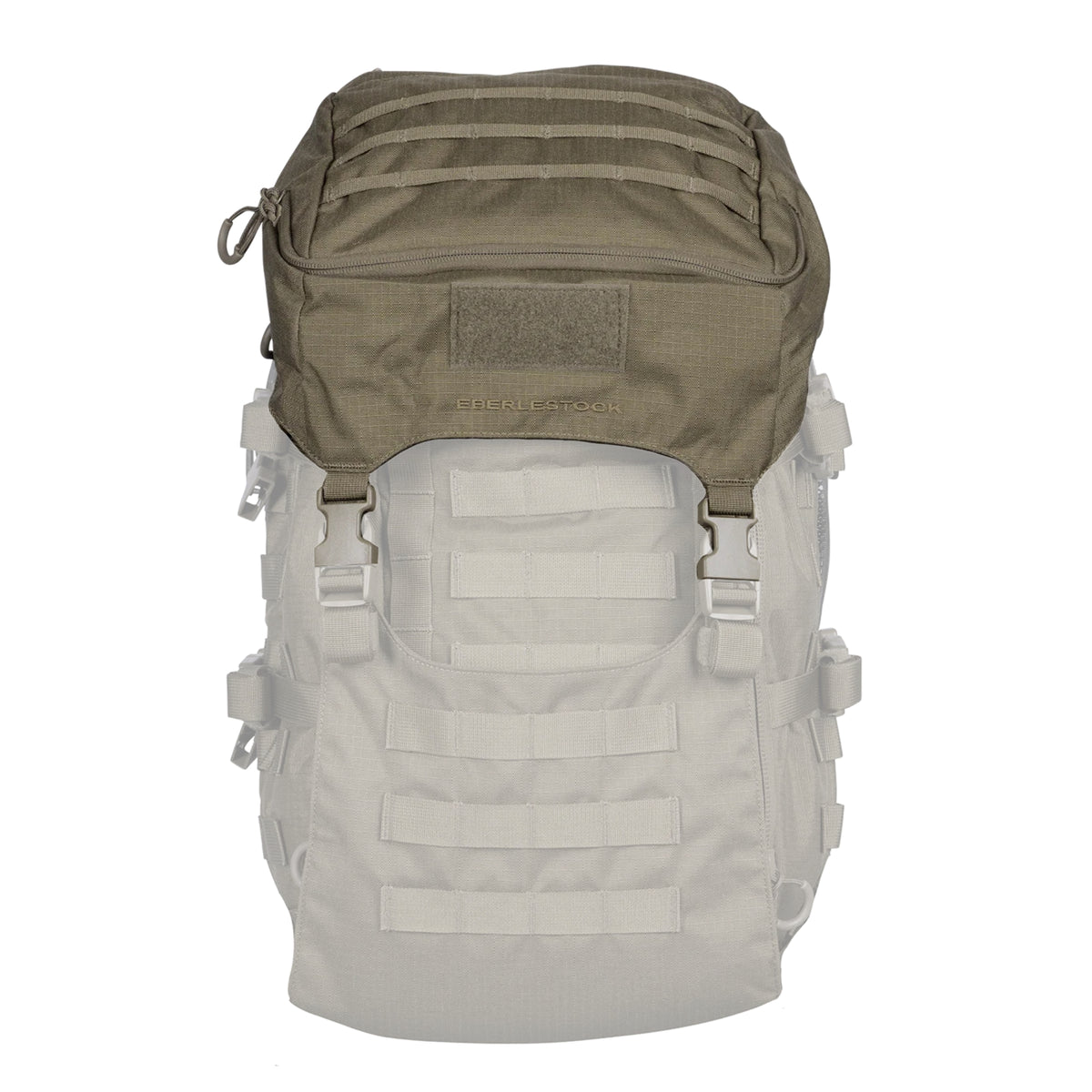 Eberlestock Mission Lid tasca superiore di espansione per sistema EMOD installata sulla parte alta di uno zaino compatibile. Il modulo mostra passanti MOLLE frontali, un inserto in velcro per patch e fibbie a sgancio rapido per l'integrazione e la regolazione del carico.