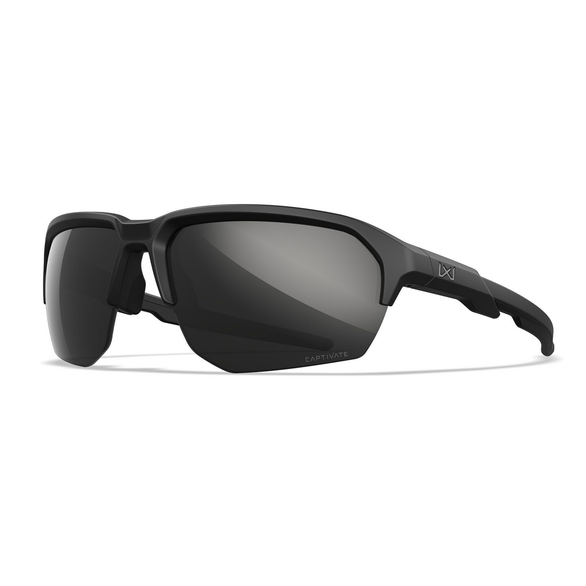 Occhiali da sole polarizzati Wiley X WX JAKL CHJKL05 con lenti CAPTIVATE Black Mirror, montatura Nero Opaco in nylon Triloid™, protezione UV 100%, design avvolgente per sport e attività outdoor, SU BACKPACCO.IT