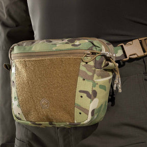 Pentagon Amina Dangler Pouch marsupio tattico multifunzione e tasca dangler per gilet portapiastre con pannello frontale a strappo per patch, fori di drenaggio e cinghia regolabile con fibbia a sgancio rapido per uso EDC e outdoor.