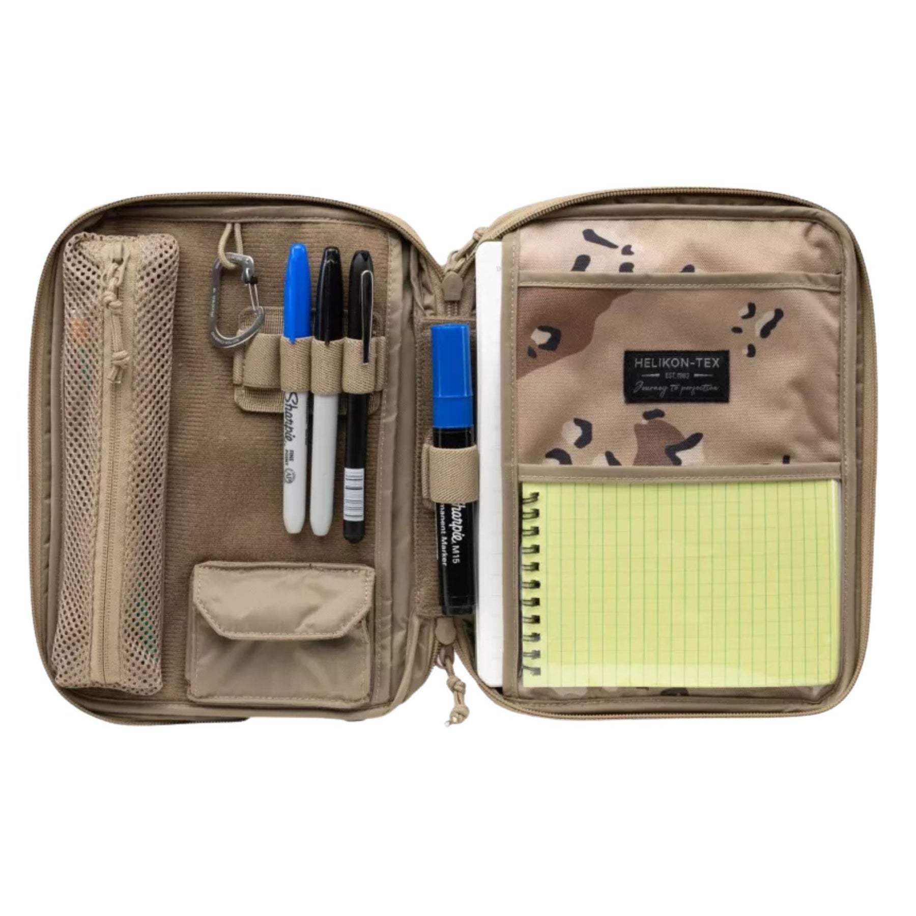 Helikon-Tex A5 Notebook Cover pouch EDC in Cordura con ampio pannello frontale in velcro e logo del brand, chiusura a cerniera superiore e tiretti in paracord. Organizer tattico portadocumenti e per accessori.