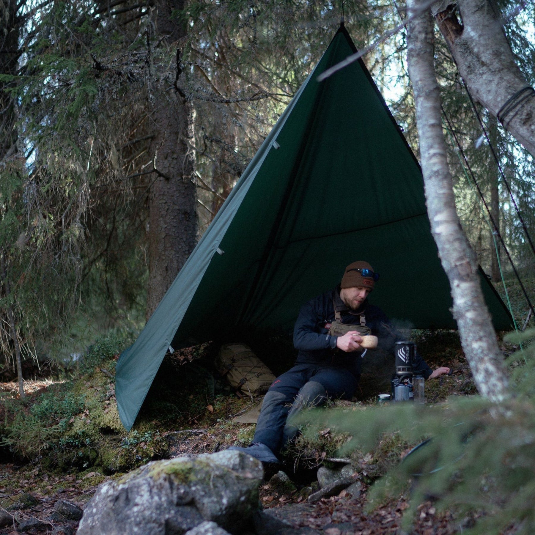 Savotta Laavu Tarp 275 x 275 telo da campeggio e sopravvivenza montato a capanna per rifugio outdoor e bushcraft