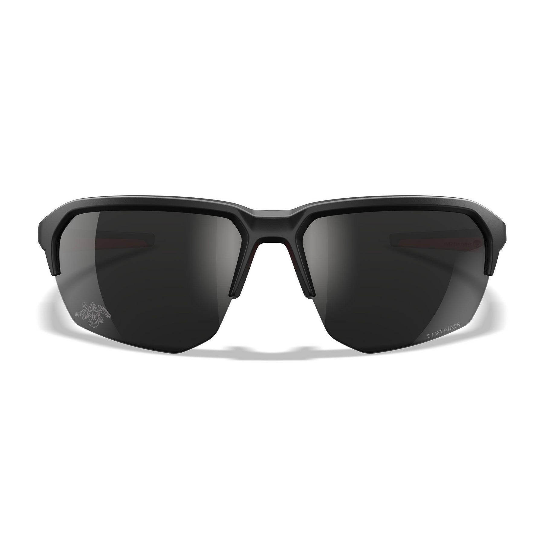 Occhiali da sole balistici Wiley X WX JAKL CHJKL15 American Sniper Signature Series con lenti CAPTIVATE Black Mirror non polarizzate, montatura Matte Black/Red in nylon Triloid™, protezione UV 100%, design avvolgente per uso tattico e sportivo, SU BACKPACCO.IT