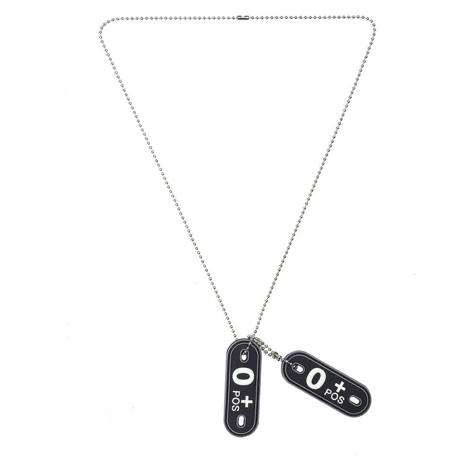 101 INC Dog Tag Bloodgroup. Coppia di piastrine patch in PVC 3D con retro in velcro e catenella inclusa. Indicazione del gruppo sanguigno con lettere fluorescenti e fori laterali. Accessorio tattico di identificazione per equipaggiamento militare e primo soccorso.