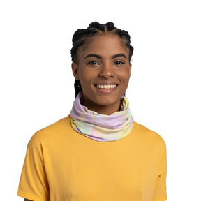 Buff Coolnet UV Neckwear ADEN ORCHID scaldacollo multifunzionale con protezione solare UPF 50+ ideale per attività all'aperto, corsa e trekking. Fascia elastica traspirante senza cuciture con logo visibile, perfetta per lo sport in estate.