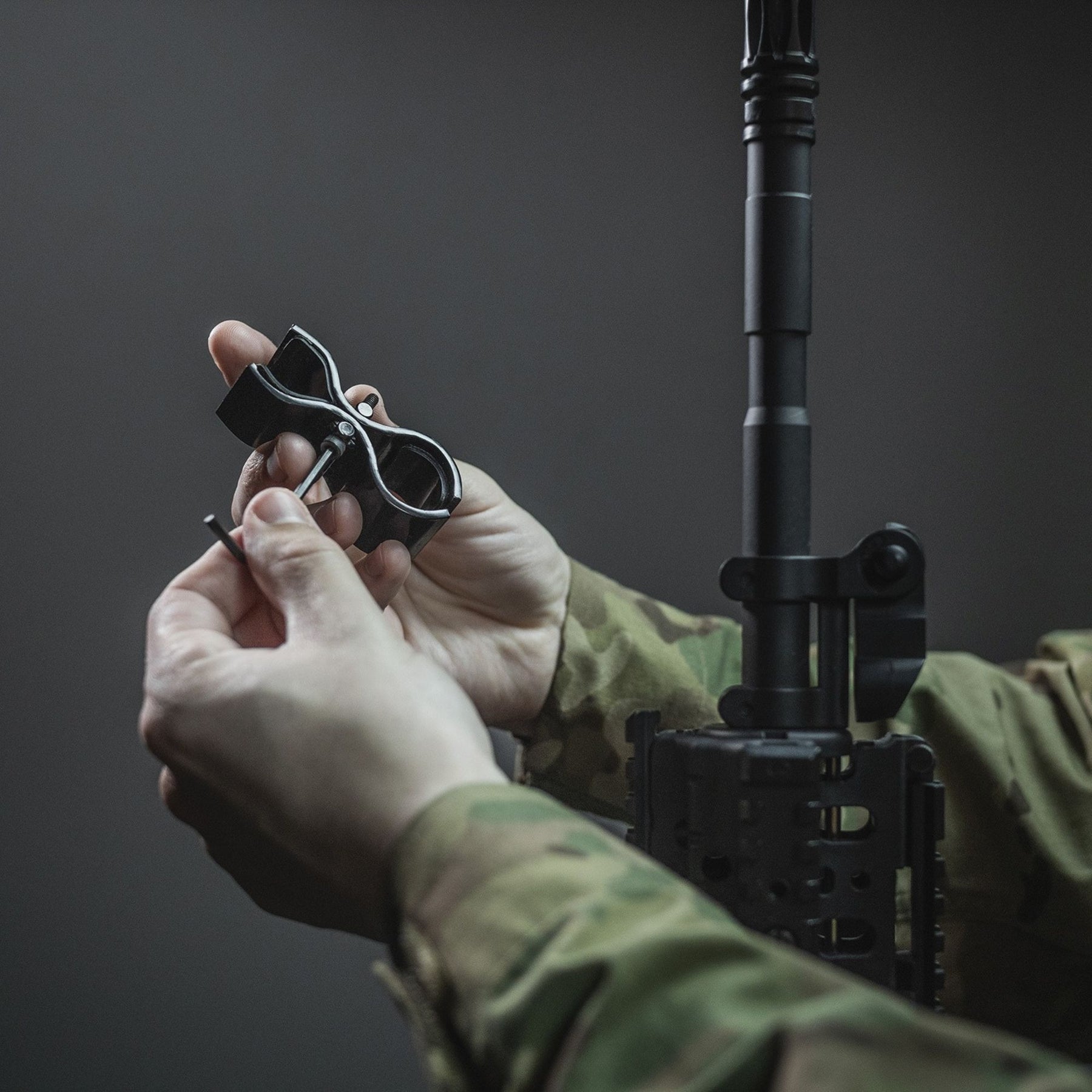 ARMYTEK | AWM - 01 - Supporto per torce - BackPacco - BP-ARMYTEK-AWM-01