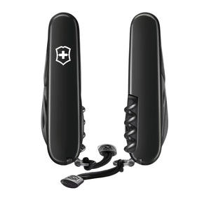 Victorinox Spartan Onyx Black coltellino multiuso con 12 funzioni tra cui lama grande, lama piccola, cavatappi e apriscatole caratterizzato da una finitura nera monocromatica lucida ottenuta tramite processo polispettrale per un design elegante e resistente.
