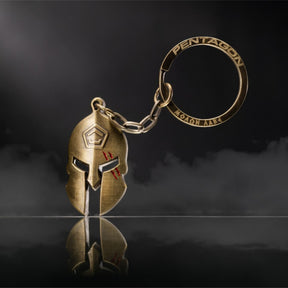 Pentagon Spartan Keyring portachiavi in metallo con ciondolo elmo spartano logo inciso e anello con scritta Molon Labe per chiavi e accessori tattici edc