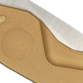 Extrema Ratio ANT Urban SF: Coltello chiudibile EDC compatto con lama sheepfoot in acciaio Bohler N690. Versione Urban caratterizzata da impugnatura in alluminio anticorodal anodizzato. Sistema di chiusura Frame Lock e struttura ultra-leggera per porto quotidiano.