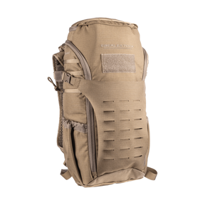 Zaino tattico compatto Eberlestock Bandit Pack da 13.68 litri, con cinghie di compressione laterali, pannello frontale con taglio laser per sistema MOLLE/PALS e velcro per patch