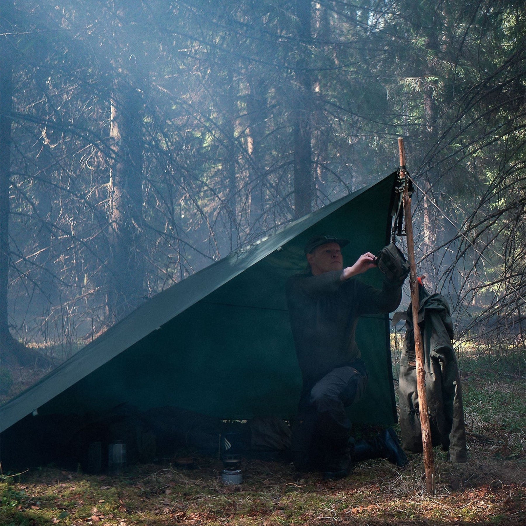 Savotta Laavu Tarp 275 x 275 telo da campeggio e sopravvivenza montato a capanna per rifugio outdoor e bushcraft