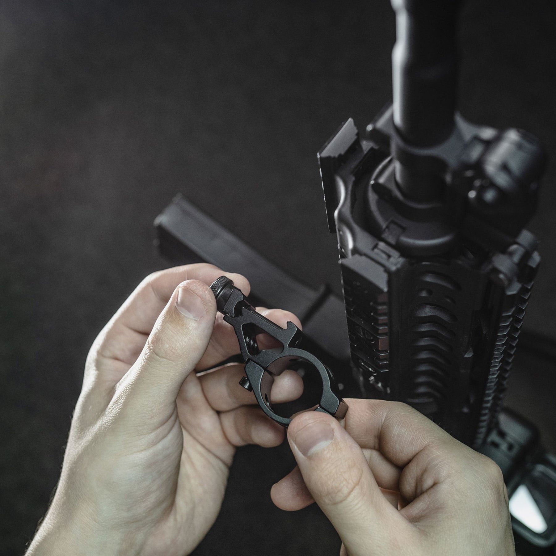 ARMYTEK | AWM - 06 - Supporto Picatinny ravvicinato per torce - BackPacco - BP-ARMYTEK-A00906