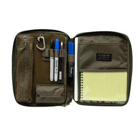 Helikon-Tex A5 Notebook Cover pouch EDC in Cordura con ampio pannello frontale in velcro e logo del brand, chiusura a cerniera superiore e tiretti in paracord. Organizer tattico portadocumenti e per accessori.