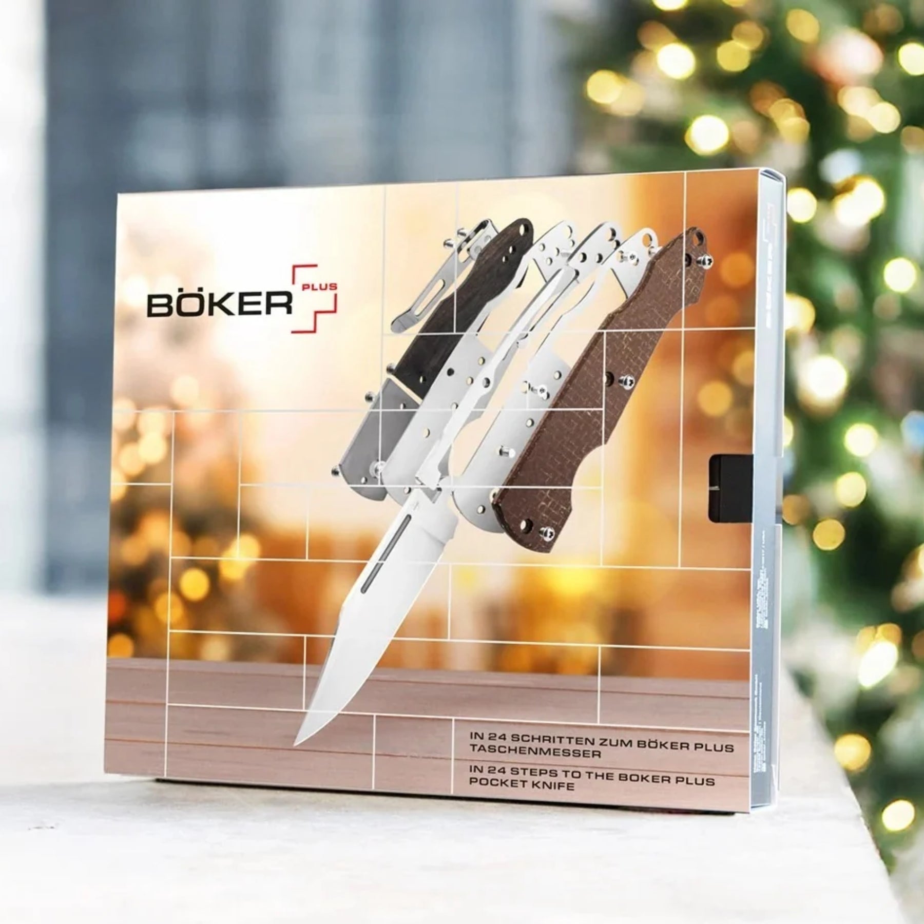 Boker Plus Advent Calendar Gent calendario dell'avvento con 24 caselle e kit di montaggio completo per coltello chiudibile tascabile gentleman con blocco lama backlock, unghiatura nail nick, guancette intercambiabili, clip e viteria per regalo di Natale, collezionismo ed EDC