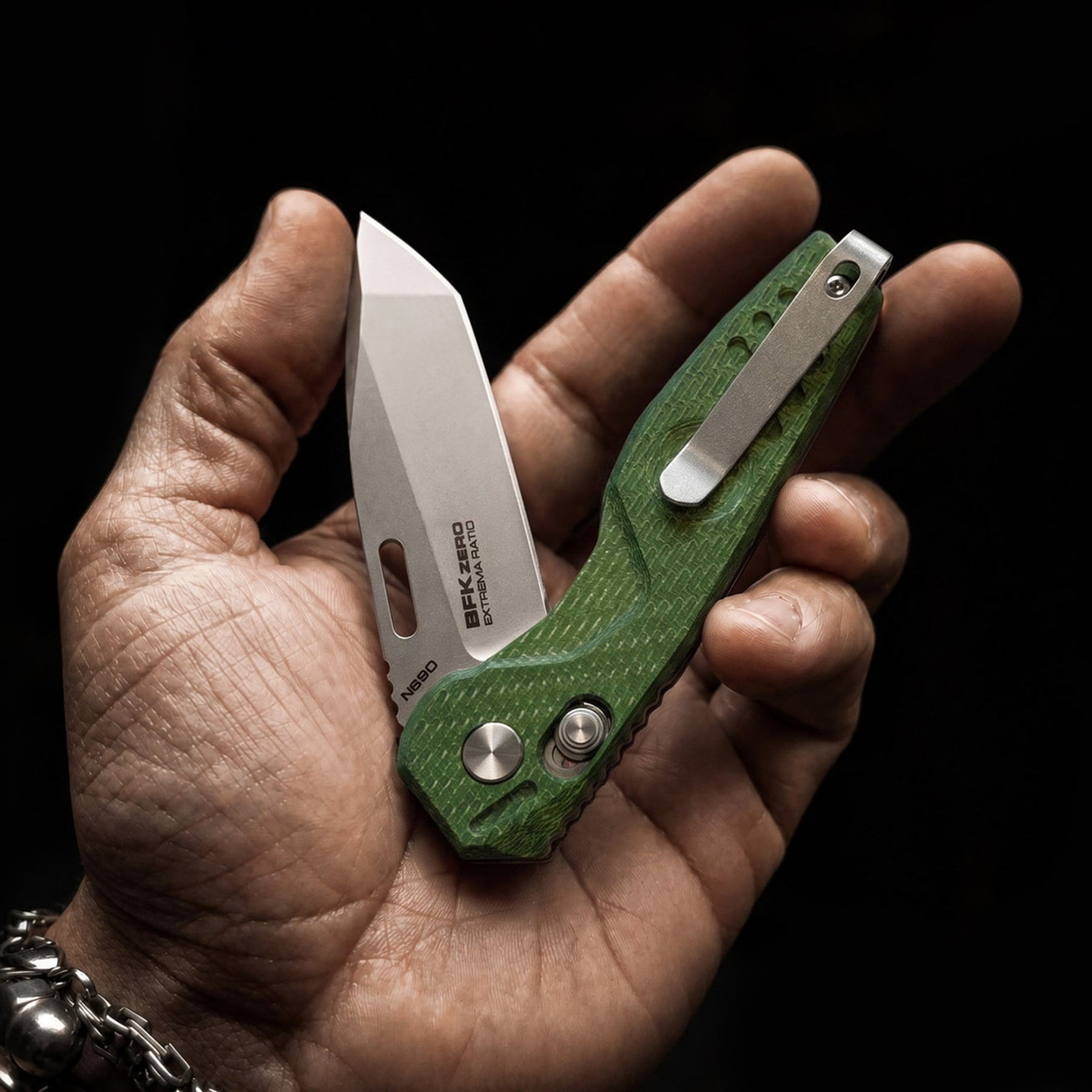 Extrema Ratio BFK ZERO coltello chiudibile tattico ed EDC con lama tanto, foro per apertura rapida, blocco di sicurezza e impugnatura ergonomica