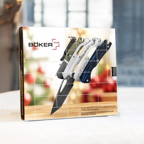 Boker Plus Advent Calendar DTK calendario dell'avvento con 24 caselle e kit di montaggio completo per coltello chiudibile tascabile con blocco lama backlock, apertura thumb hole, guancette intercambiabili e viteria per regalo di Natale, collezionismo ed EDC