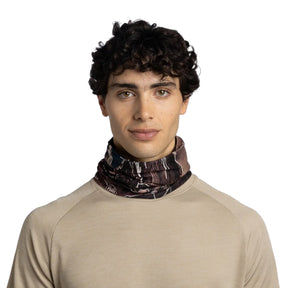 Buff Coolnet UV Neckwear Insect Shield TEROY MULTI scaldacollo multifunzionale repellente per insetti con protezione solare UPF 50+. Fascia elastica traspirante senza cuciture con logo visibile, ideale per trekking e attività all'aperto.