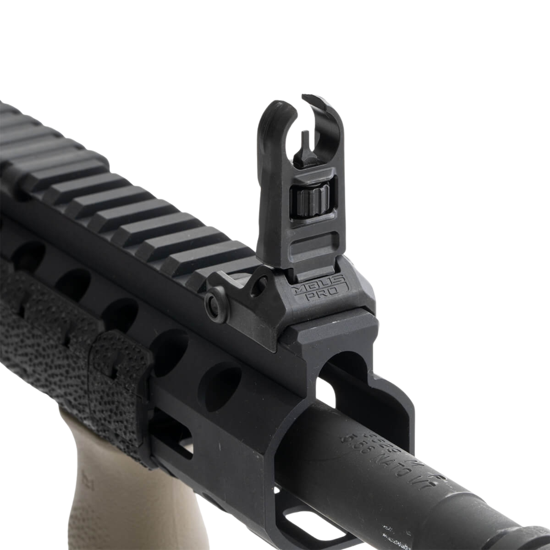 Tacca di mira frontale abbattibile Magpul MBUS PRO Sight Front Hooded, mirino di precisione in acciaio per slitte Picatinny, design a basso profilo e regolabile per fucili AR-15 e M4