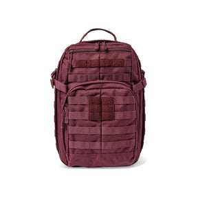 5.11 Tactical Rush12 2.0: Zaino tattico compatto da 24 litri, versione aggiornata del modello più iconico del brand. Realizzato in robusto nylon 1050D, include uno scomparto imbottito per laptop, un vano CCW occultato per il trasporto sicuro e una tasca frontale con organizzazione interna avanzata. Caratterizzato dal sistema MOLLE esterno per la massima modularità, è ideale per uso quotidiano, attività outdoor o come zaino operativo leggero.