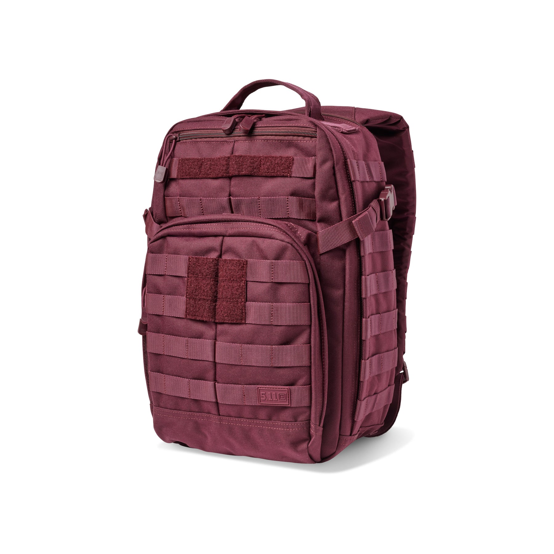 5.11 Tactical Rush12 2.0: Zaino tattico compatto da 24 litri, versione aggiornata del modello più iconico del brand. Realizzato in robusto nylon 1050D, include uno scomparto imbottito per laptop, un vano CCW occultato per il trasporto sicuro e una tasca frontale con organizzazione interna avanzata. Caratterizzato dal sistema MOLLE esterno per la massima modularità, è ideale per uso quotidiano, attività outdoor o come zaino operativo leggero.