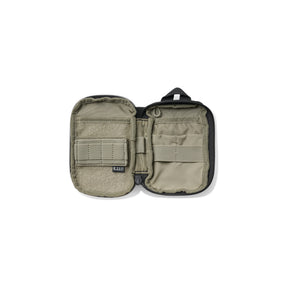 5.11 Egor Pouch Sierra Tasca organizer EDC in nylon 500D con apertura a conchiglia pannello frontale MOLLE e striscia in velcro per patch identificative ideale per organizzazione attrezzi e accessori tattici.
