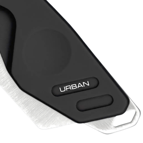 Extrema Ratio ANT Urban SF: Coltello chiudibile EDC compatto con lama sheepfoot in acciaio Bohler N690. Versione Urban caratterizzata da impugnatura in alluminio anticorodal anodizzato. Sistema di chiusura Frame Lock e struttura ultra-leggera per porto quotidiano.