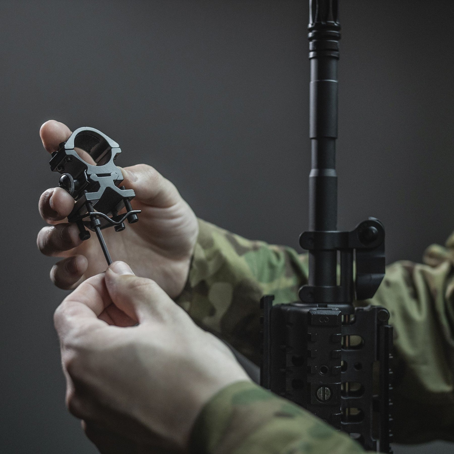 ARMYTEK | AWM - 05 - Supporto Picatinny per torce - BackPacco - BP-ARMYTEK-A00905