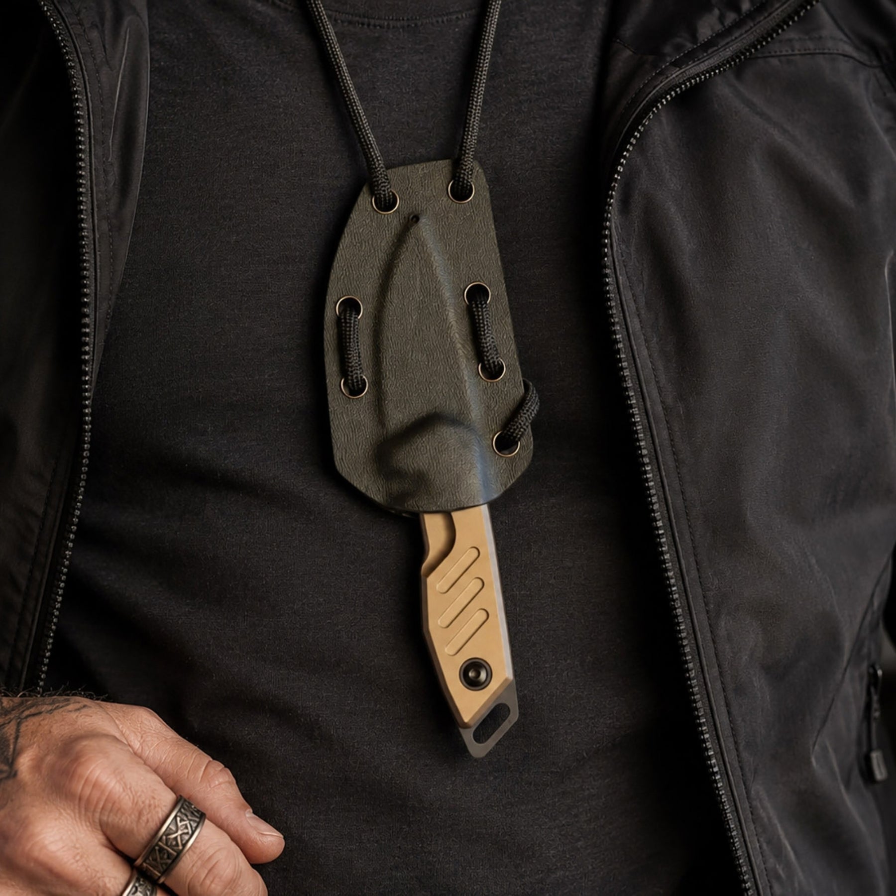 Extrema Ratio BFK NANO coltello a lama fissa neck knife compatto con lama drop point in acciaio, guancette ergonomiche sagomate e foro passante per cordino da porto al collo o EDC tattico