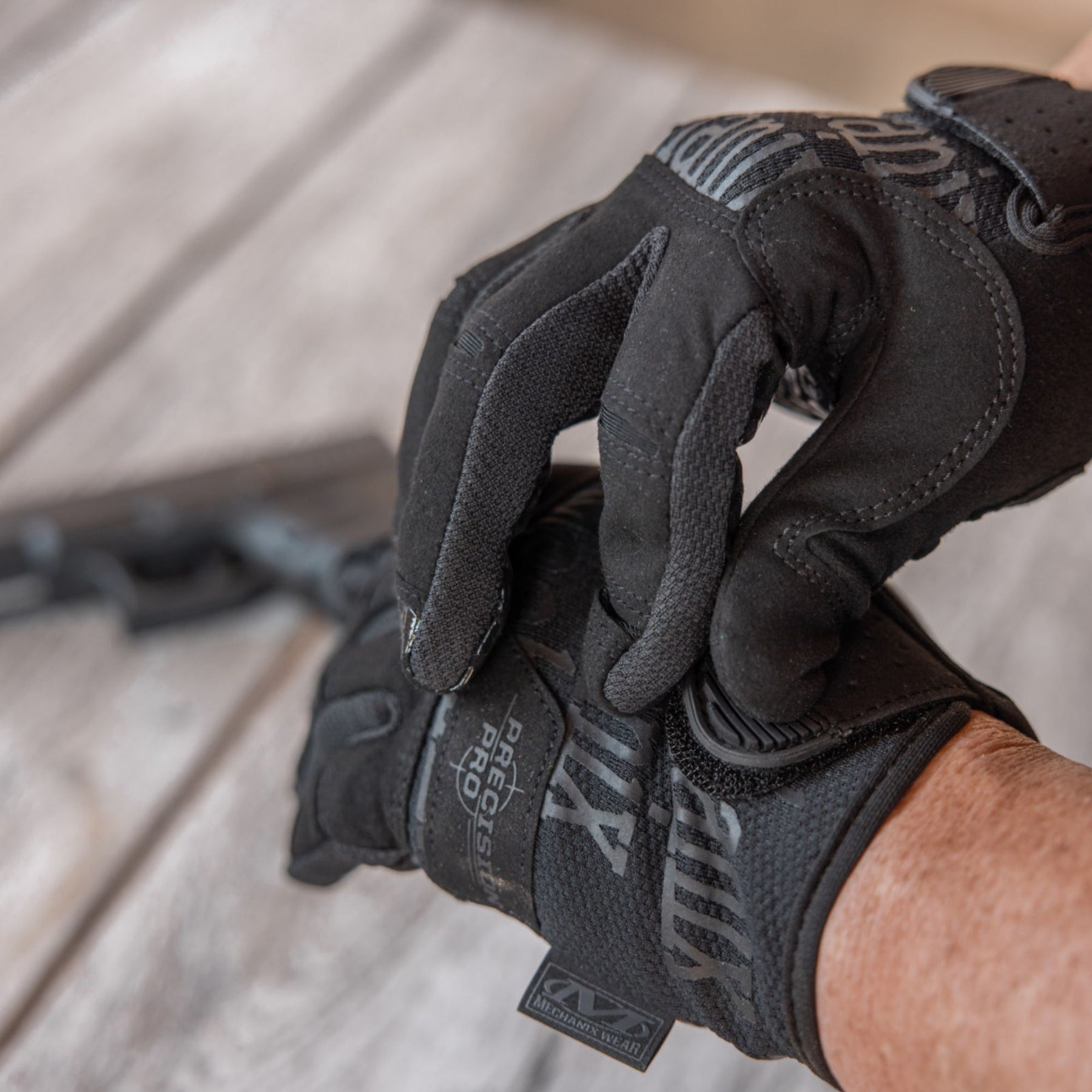 MECHANIX | TACTICAL HIGH DEXTERITY GRIP COVERT - Guanti tattici antiscivolo