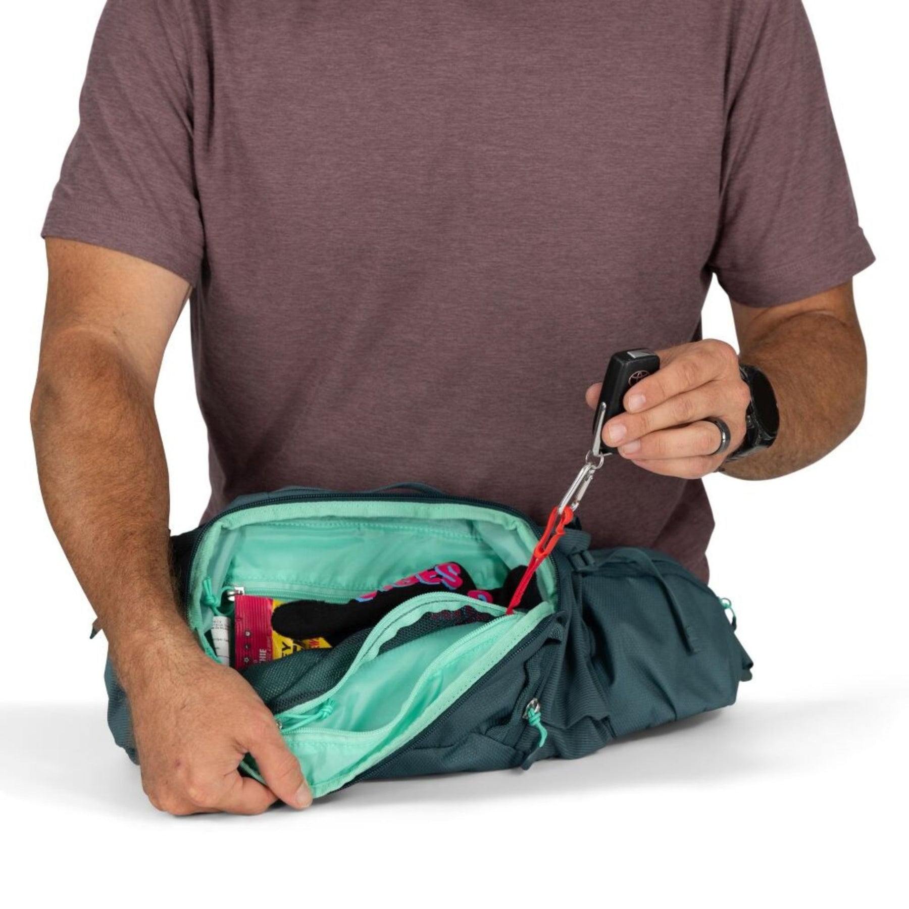 Osprey Savu 5 cintura da ciclismo con capacità 5 litri e tasche per borracce a scomparsa. Marsupio ergonomico per mountain bike con schienale traspirante AirScape e ampi scomparti per attrezzi e snack, ideale per escursioni e trail.