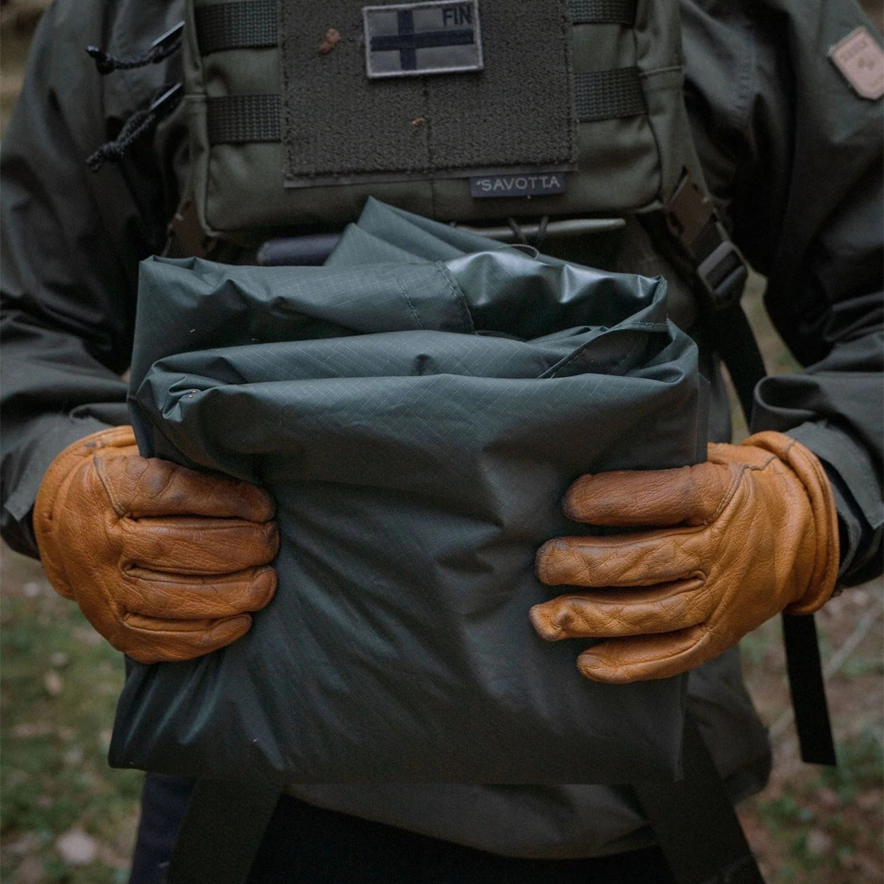 Savotta Laavu Tarp 275 x 275 telo da campeggio e sopravvivenza montato a capanna per rifugio outdoor e bushcraft