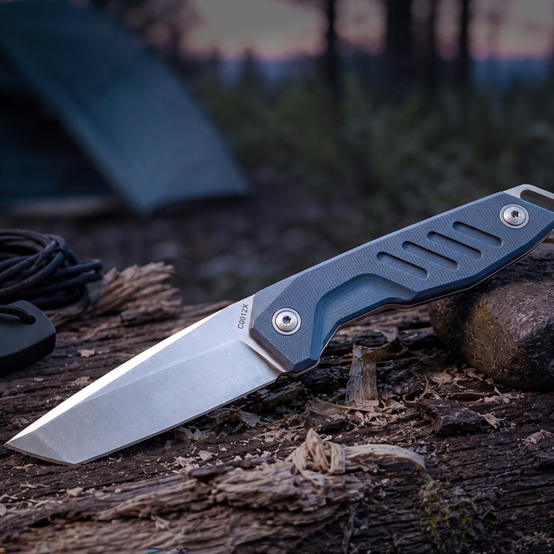 Extrema Ratio BFK Micro coltello a lama fissa compatto con profilo tanto modificato, impugnatura ergonomica sagomata e foro passante per cordino ideale per everyday carry tattico