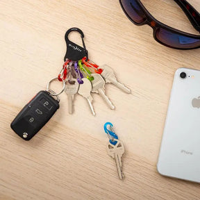Nite Ize KeyRack S-Biner moschettone portachiavi principale con sei piccoli moschettoni a S a doppia leva per l'organizzazione e la gestione separata delle chiavi. Accessorio EDC per uso quotidiano.
