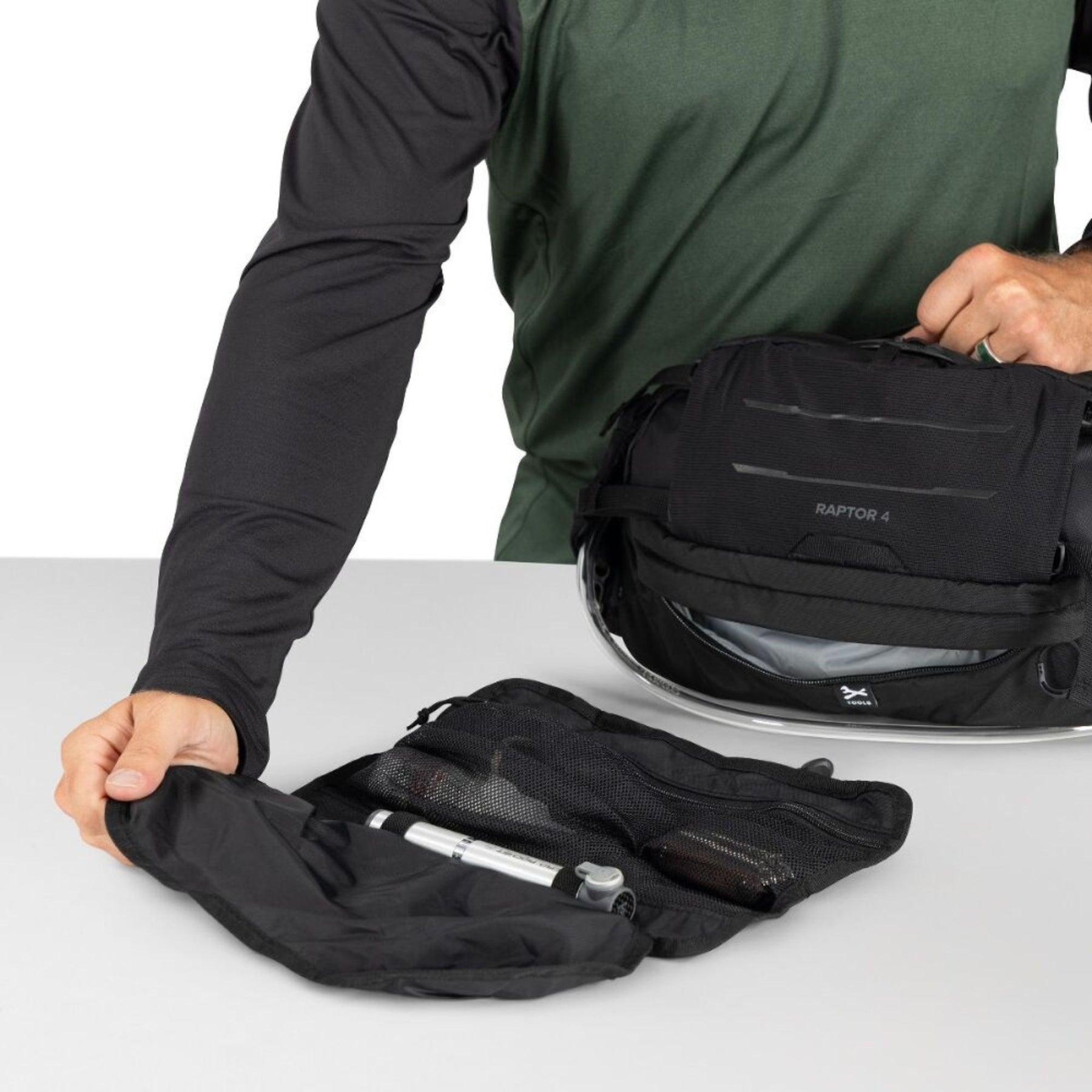 OSPREY RAPTOR 4 marsupio da ciclismo 4 litri con sistema di idratazione integrato scomparti con cerniera e tasche portaoggetti ideale per escursioni in mountain bike e ciclismo