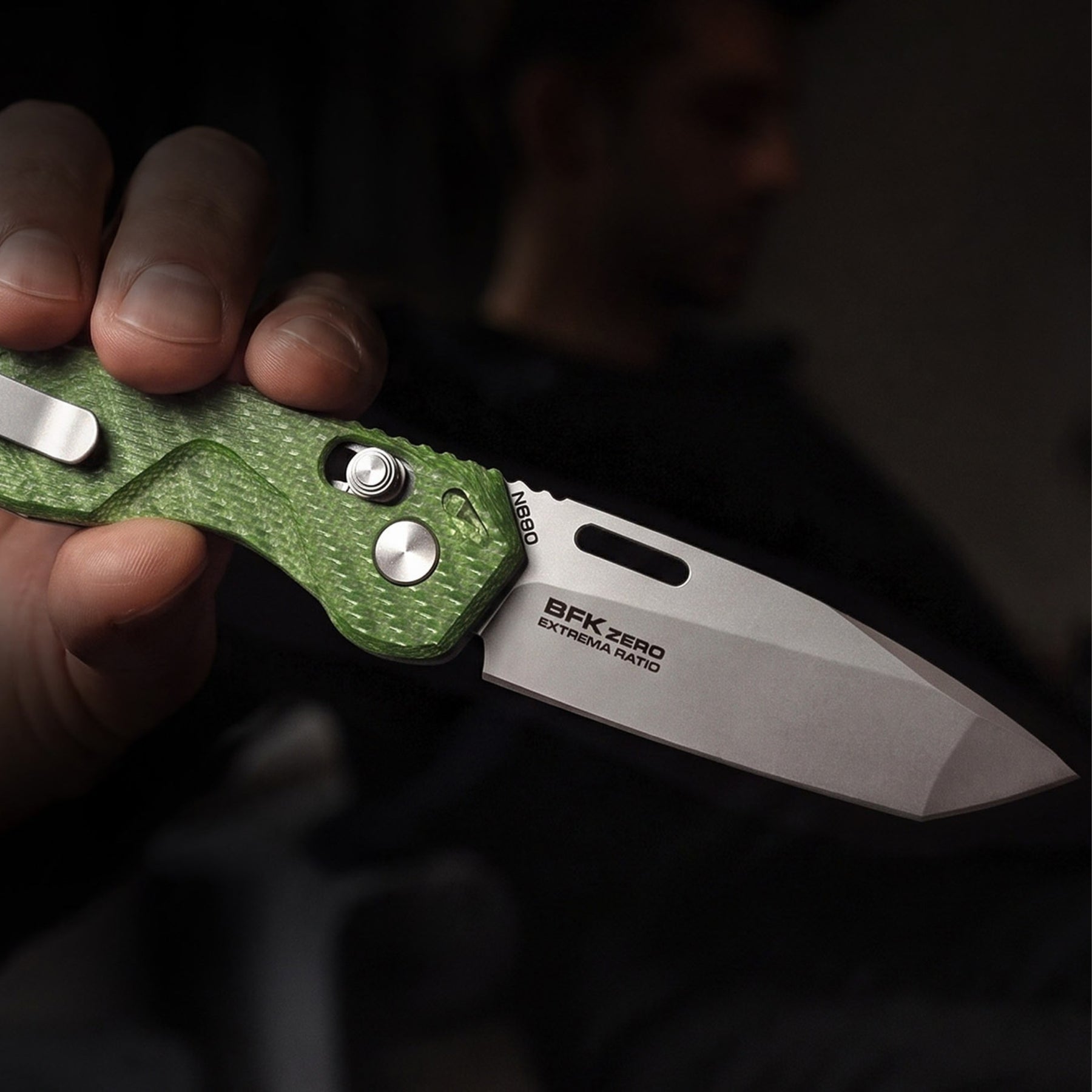 Extrema Ratio BFK ZERO coltello chiudibile tattico ed EDC con lama tanto, foro per apertura rapida, blocco di sicurezza e impugnatura ergonomica