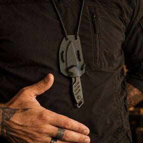 Extrema Ratio BFK NANO coltello a lama fissa neck knife compatto con lama drop point in acciaio, guancette ergonomiche sagomate e foro passante per cordino da porto al collo o EDC tattico