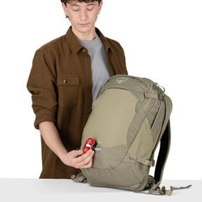 Osprey Nebula 32 Driftshade zaino da 32 litri in edizione limitata con scomparti multipli e spallacci imbottiti ergonomici per outdoor, viaggi, studio e uso quotidiano EDC.