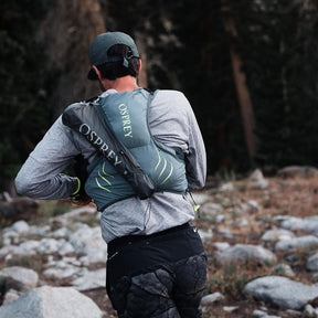 Osprey Duro Dyna Pro Running Pole Quiver custodia per bastoncini da trail running in tessuto tecnico con sistema di aggancio e coulisse