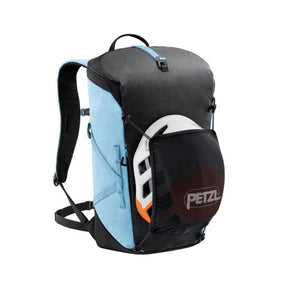 Petzl BUG zaino compatto da 18 litri ergonomico con apertura superiore, fettuccia portacorda, cinghie di compressione e scomparto imbottito, ideale per arrampicata su vie lunghe, outdoor e uso quotidiano.