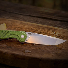 Extrema Ratio BFK Pixel coltello a lama fissa compatto con profilo tanto modificato,  impugnatura ergonomica scanalata e passante per cordino ideale per everyday carry tattico