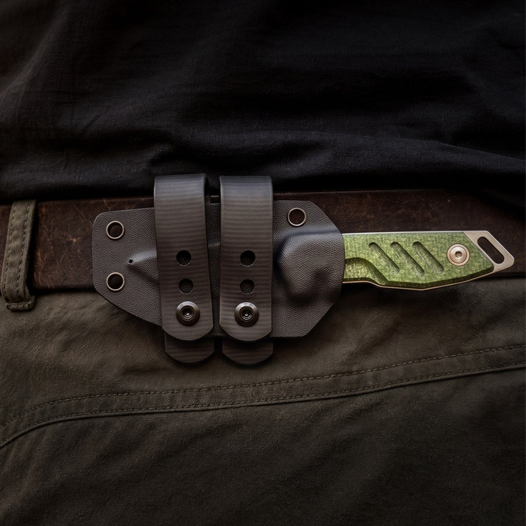 Extrema Ratio BFK NANO coltello a lama fissa neck knife compatto con lama drop point in acciaio, guancette ergonomiche sagomate e foro passante per cordino da porto al collo o EDC tattico